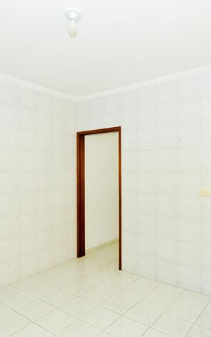 Casa para alugar com 92m², 2 quartos e 2 vagasCozinha