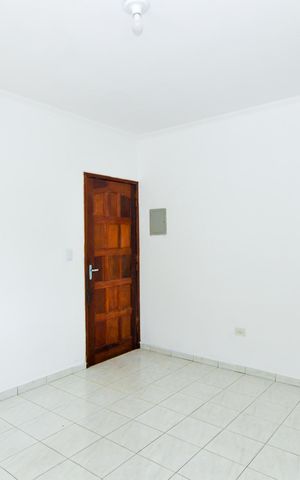 Casa para alugar com 92m², 2 quartos e 2 vagasSala