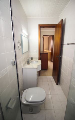 Casa para alugar com 168m², 3 quartos e 3 vagas Casa para alugar com 168m², 3 quartos e 3 vagasBanheiro Social