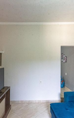 Casa à venda com 150m², 3 quartos e 2 vagas Casa à venda com 150m², 3 quartos e 2 vagasSala