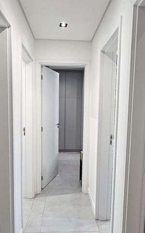 Apartamento à venda com 140m², 3 quartos e 3 vagas Apartamento à venda com 140m², 3 quartos e 3 vagasCorredor