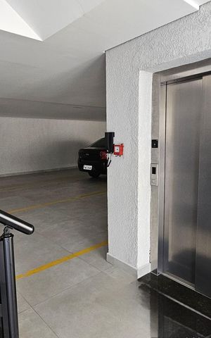 Apartamento à venda com 140m², 3 quartos e 3 vagas Apartamento à venda com 140m², 3 quartos e 3 vagasEstacionamento