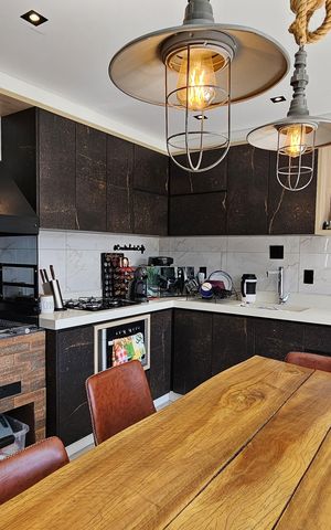 Apartamento à venda com 140m², 3 quartos e 3 vagas Apartamento à venda com 140m², 3 quartos e 3 vagasCozinha