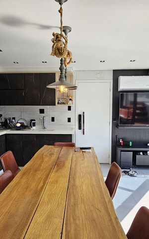 Apartamento à venda com 140m², 3 quartos e 3 vagas Apartamento à venda com 140m², 3 quartos e 3 vagasCozinha