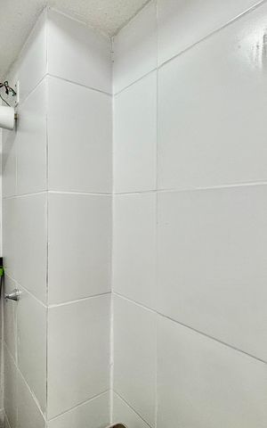 Apartamento para alugar com 34m², 2 quartos e sem vaga Apartamento para alugar com 34m², 2 quartos e sem vagaBanheiro