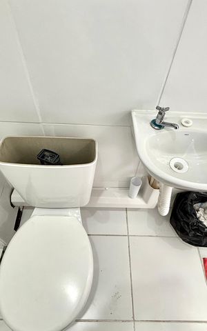 Apartamento para alugar com 34m², 2 quartos e sem vaga Apartamento para alugar com 34m², 2 quartos e sem vagaBanheiro