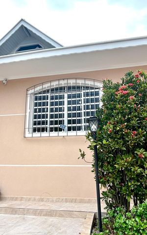 Casa para alugar com 100m², 2 quartos e 2 vagasGaragem