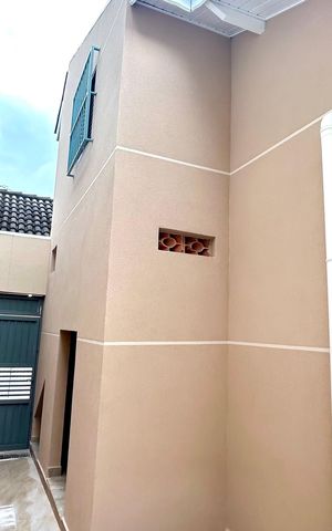 Casa para alugar com 100m², 2 quartos e 2 vagasQuintal