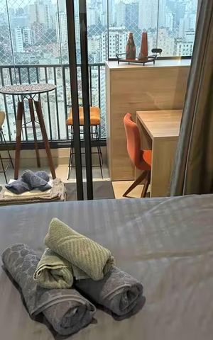 Studio à venda com 25m², 1 quarto e sem vaga Studio à venda com 25m², 1 quarto e sem vagaSala/Quarto
