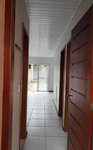 Casa à venda com 40m², 2 quartos e 1 vaga Casa à venda com 40m², 2 quartos e 1 vagaSala