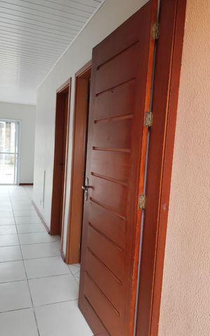 Casa à venda com 40m², 2 quartos e 1 vaga Casa à venda com 40m², 2 quartos e 1 vagaSala