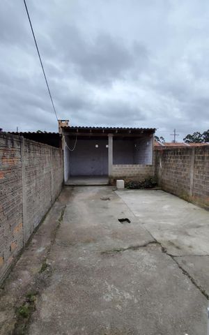 Casa à venda com 40m², 2 quartos e 1 vaga Casa à venda com 40m², 2 quartos e 1 vagaÁrea externa