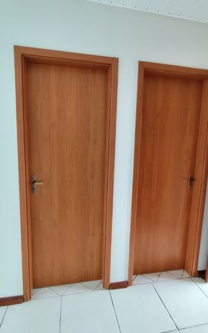 Casa à venda com 40m², 2 quartos e 1 vaga Casa à venda com 40m², 2 quartos e 1 vagaCorredor