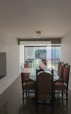 Casa para alugar com 420m², 4 quartos e 5 vagas