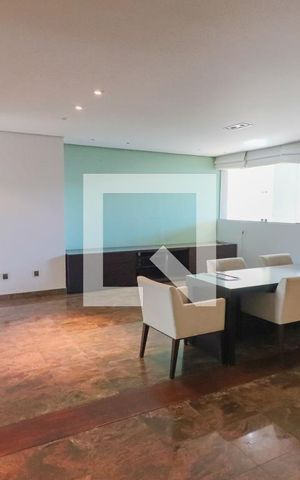 Casa para alugar com 420m², 4 quartos e 5 vagas