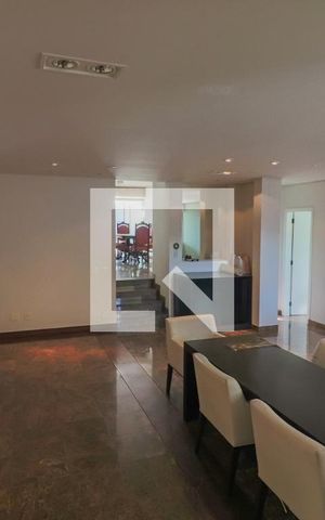 Casa para alugar com 420m², 4 quartos e 5 vagas