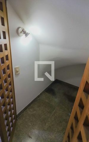Casa para alugar com 420m², 4 quartos e 5 vagas