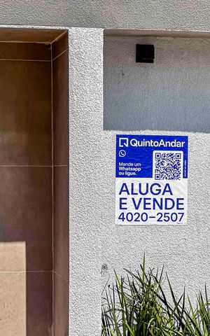Apartamento à venda com 44m², 2 quartos e 1 vaga Apartamento à venda com 44m², 2 quartos e 1 vagaPlaca instalada na Fachada