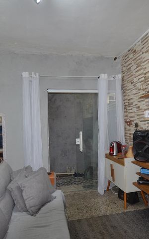 Casa para alugar com 90m², 2 quartos e sem vagaSala