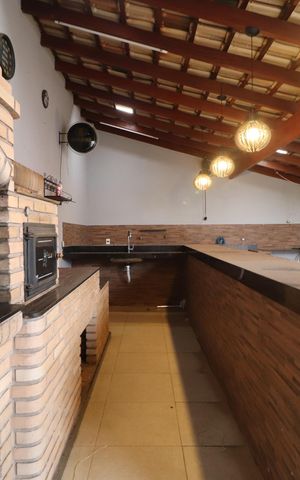 Casa para alugar com 184m², 3 quartos e 2 vagasVaranda gourmet