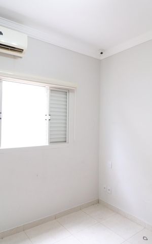 Casa para alugar com 184m², 3 quartos e 2 vagasQuarto 2