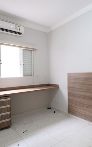 Casa para alugar com 184m², 3 quartos e 2 vagasQuarto 1