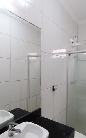 Casa para alugar com 184m², 3 quartos e 2 vagasBanheiro Social