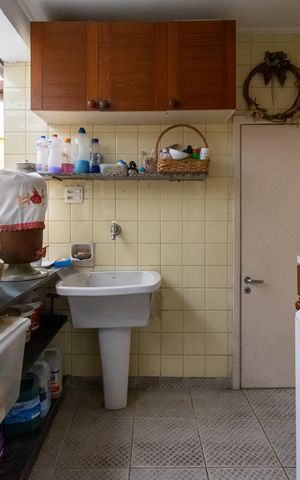 Casa à venda com 174m², 3 quartos e 2 vagas Casa à venda com 174m², 3 quartos e 2 vagasÁrea de Serviço