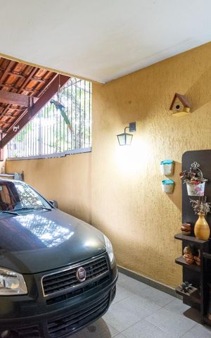 Casa à venda com 174m², 3 quartos e 2 vagas Casa à venda com 174m², 3 quartos e 2 vagasGaragem