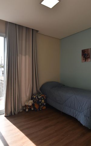 Casa à venda com 315m², 4 quartos e 6 vagasQuarto 