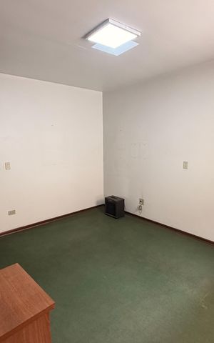 Casa para alugar com 323m², 5 quartos e 4 vagas Casa para alugar com 323m², 5 quartos e 4 vagasQuarto 1