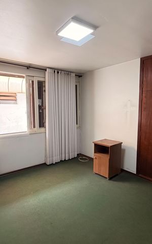 Casa para alugar com 323m², 5 quartos e 4 vagas Casa para alugar com 323m², 5 quartos e 4 vagasQuarto 1
