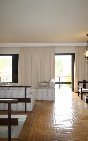 Casa para alugar com 318m², 3 quartos e 2 vagasSala