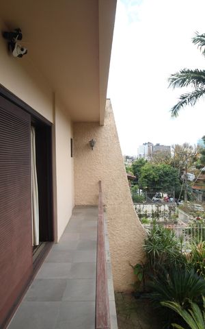 Casa para alugar com 318m², 3 quartos e 2 vagasSacada