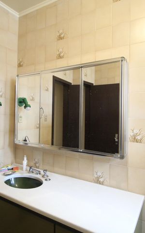 Casa para alugar com 318m², 3 quartos e 2 vagasBanheiro
