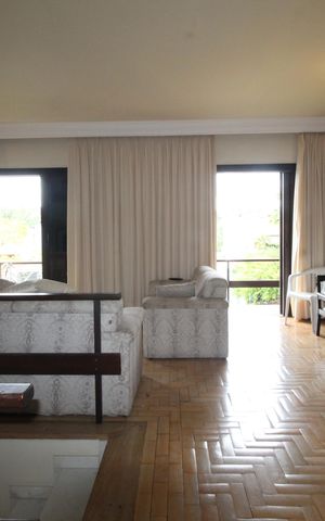Casa para alugar com 318m², 3 quartos e 2 vagasSala
