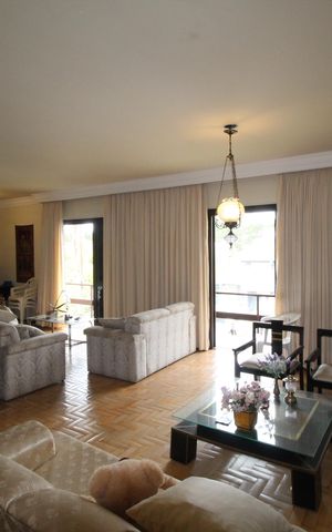 Casa para alugar com 318m², 3 quartos e 2 vagasSala