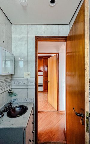 Apartamento para alugar com 74m², 3 quartos e 1 vagaBanheiro