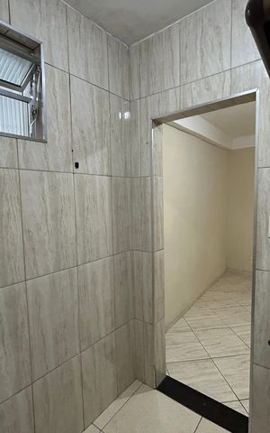 Casa para alugar com 75m², 2 quartos e sem vagaBanheiro da Suíte