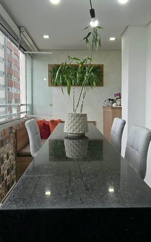 Apartamento à venda com 108m², 3 quartos e 5 vagas Apartamento à venda com 108m², 3 quartos e 5 vagasVaranda gourmet