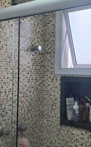 Apartamento à venda com 108m², 3 quartos e 5 vagas Apartamento à venda com 108m², 3 quartos e 5 vagasBanheiro da Suíte