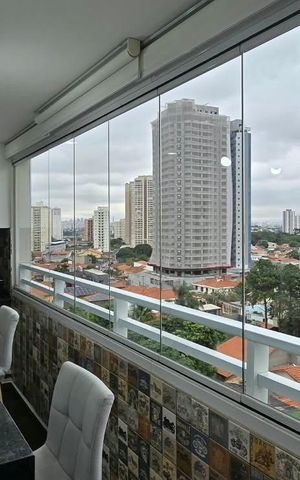Apartamento à venda com 108m², 3 quartos e 5 vagas Apartamento à venda com 108m², 3 quartos e 5 vagasVaranda gourmet