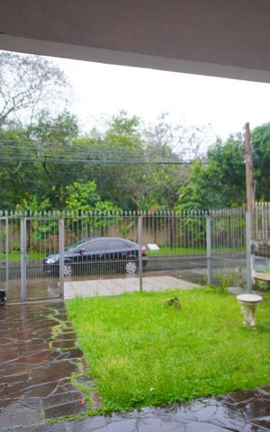 Casa à venda com 120m², 3 quartos e 3 vagasSala 1 - Vista