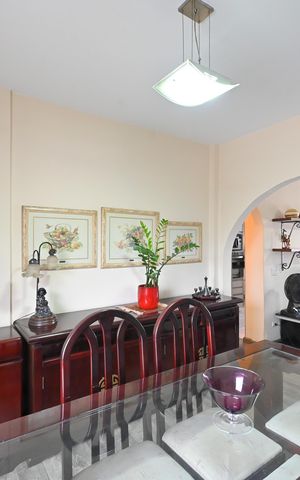 Apartamento à venda com 76m², 2 quartos e 1 vagaSala