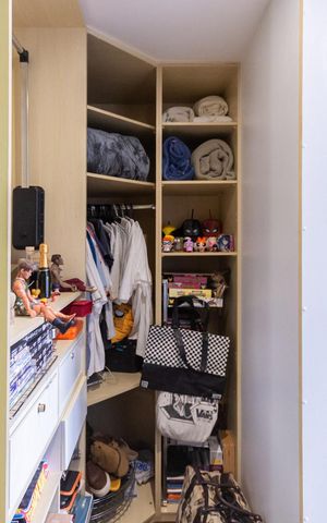 Apartamento para alugar com 300m², 4 quartos e 2 vagas Apartamento para alugar com 300m², 4 quartos e 2 vagasCloset da Suíte
