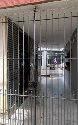 Apartamento para alugar com 56m², 2 quartos e sem vaga Apartamento para alugar com 56m², 2 quartos e sem vagaFachada