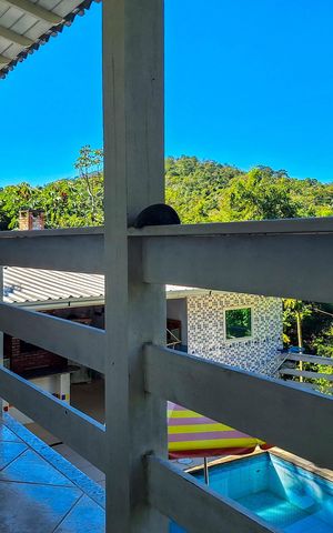 Casa de condomínio à venda com 300m², 4 quartos e 2 vagas Casa de condomínio à venda com 300m², 4 quartos e 2 vagasSala 1