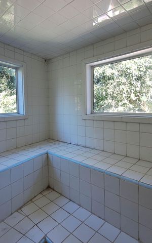 Casa de condomínio à venda com 300m², 4 quartos e 2 vagas Casa de condomínio à venda com 300m², 4 quartos e 2 vagasQuintal