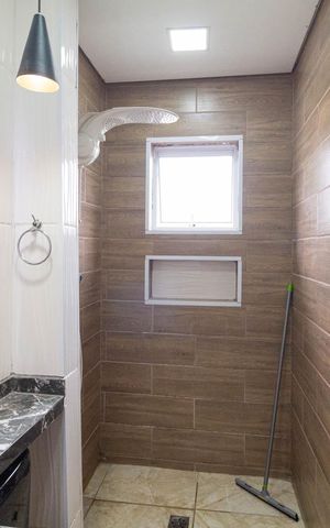Casa para alugar com 75m², 2 quartos e sem vaga Casa para alugar com 75m², 2 quartos e sem vagaBanheiro da Suíte 2