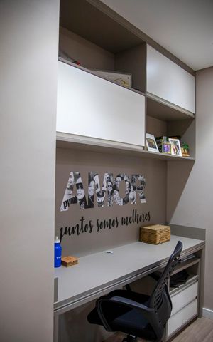 Apartamento à venda com 121m², 3 quartos e 3 vagas Apartamento à venda com 121m², 3 quartos e 3 vagasEscritório